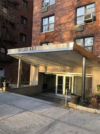 Buy this studio apartment on 4315 Webster Avenue in New York, NY 10470
