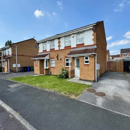 Rent this 2 bed duplex on Inglesham Close in Wythenshawe, M23 1LQ