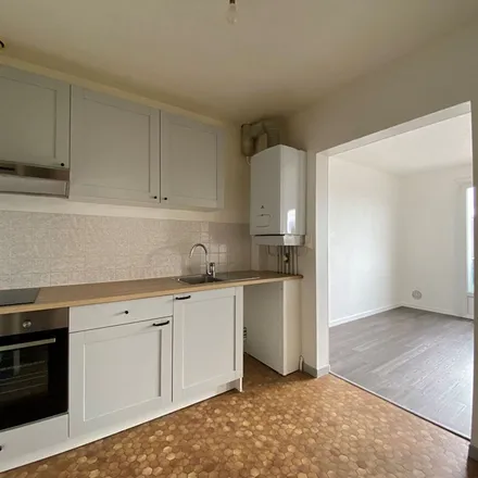 Rent this 2 bed apartment on 5 Le Thuilay in 28160 Yèvres, France