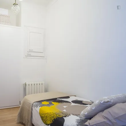 Image 2 - Carrer de Saldes, 7, 08001 Barcelona, Spain - Room for rent