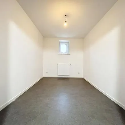 Image 5 - Place du Martyr 12, 4800 Verviers, Belgium - Apartment for rent