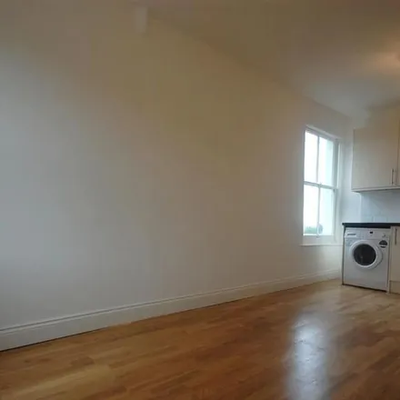 Rent this 1 bed apartment on 174 Worple Road in London, SW20 8PR