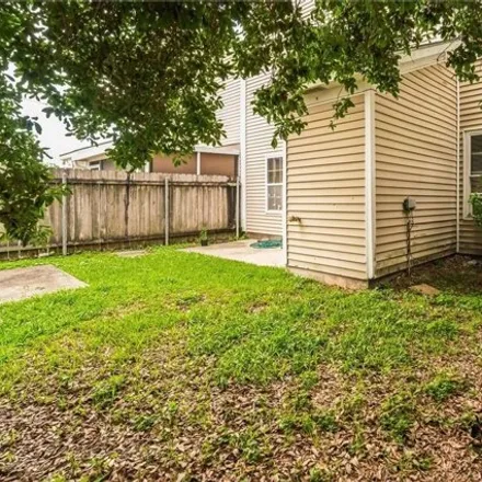 Buy this 3 bed condo on 2469 Park Place Drive in Terrytown, Jefferson Parish