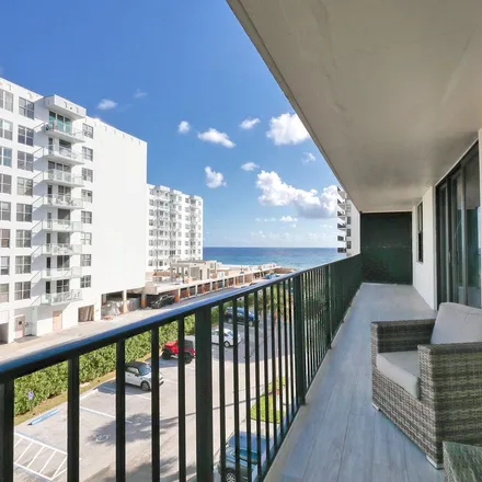 Image 3 - South Ocean Boulevard, Manalapan, Lantana, FL 33460, USA - Apartment for rent
