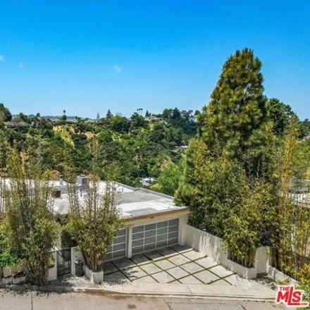 Image 2 - 1991 Stradella Rd, Los Angeles, California, 90077 - House for sale