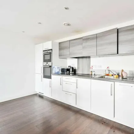 Buy this 3 bed apartment on Marner Point in 1 Jefferson Plaza, London