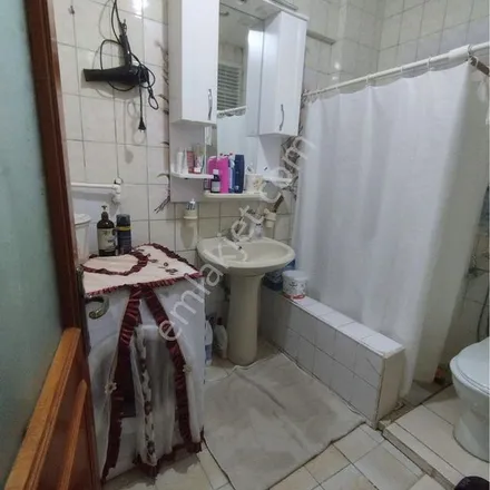 Rent this 3 bed apartment on Sosyal Güvenlik Kurumu in N Caddesi, 34265 Sultangazi