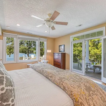 Rent this 5 bed house on Moneta in VA, 24121
