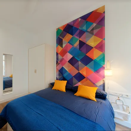 Rent this 1 bed room on Carrer de Rocafort in 219, 08029 Barcelona