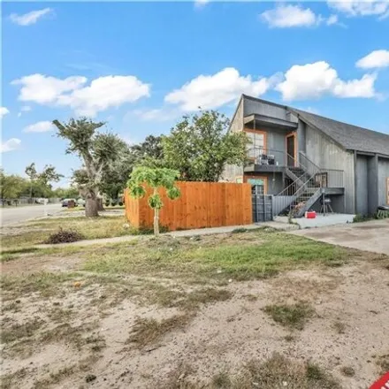 Buy this studio house on 380 North Lincoln Street in San Juan, TX 78589