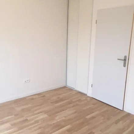 Rent this 2 bed apartment on 2 Rue Albert Mattar in 77400 Carnetin, France