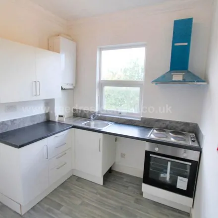 Rent this 2 bed apartment on St. Mary's Road in Southend-on-Sea, SS2 6JR