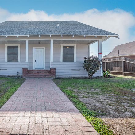 Rent this 3 bed house on 119 East 11th Street in Hanford, CA 93230