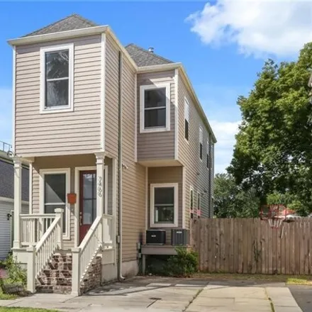 Buy this 2 bed house on 7464 Pitt Street in New Orleans, LA 70118
