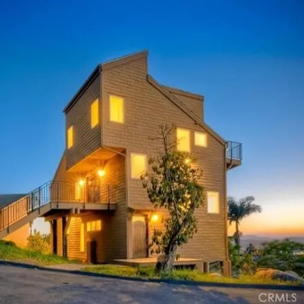 Buy this 4 bed house on 931 Sol Vista Glen in Escondido, CA 92025