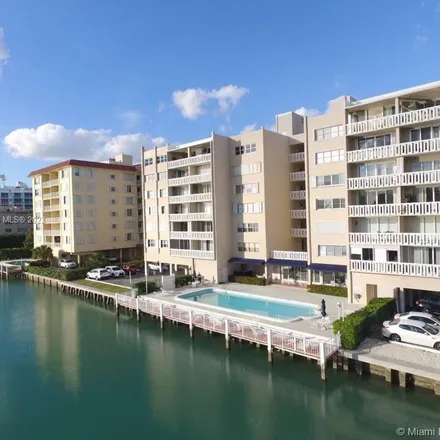 Image 9 - 9390 East Bay Harbor Drive, Bay Harbor Islands, Miami-Dade County, FL 33154, USA - Apartment for rent