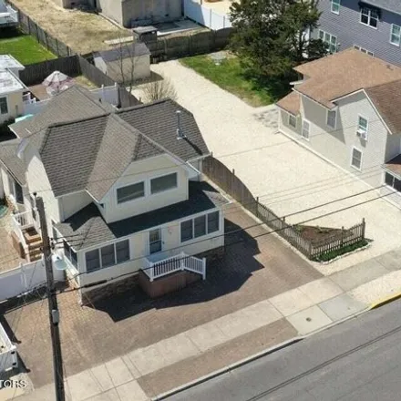 Rent this 1 bed house on 104 Vance Avenue in Lavallette, Ocean County