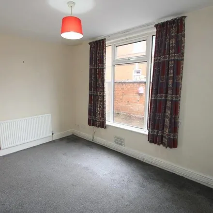 Image 6 - Bedford Avenue, Stafford, ST16 3LQ, United Kingdom - Apartment for rent