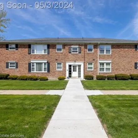 Buy this 1 bed condo on Mack / Neff (EB) in Mack Avenue, Grosse Pointe