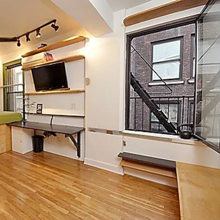 Image 3 - 35 E 30th St Apt 6D, New York, 10016 - Apartment for sale