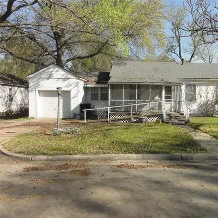 Buy this 2 bed house on 706 Herrick Street in Bartlesville, OK 74003