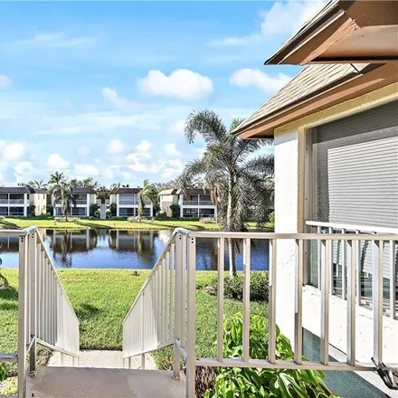 Buy this 2 bed condo on 1157 Sandpiper Street in Naples, FL 34102