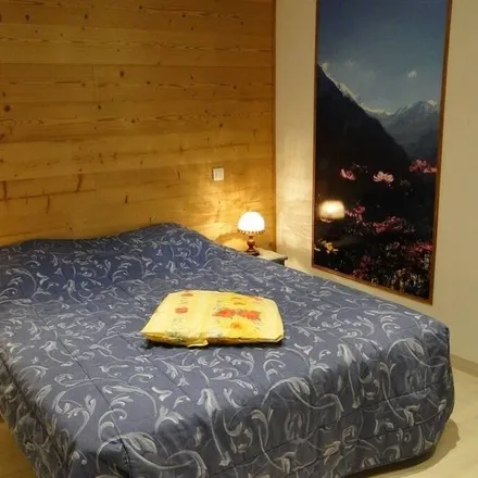 Rent this 3 bed apartment on 39460 Foncine-le-Haut