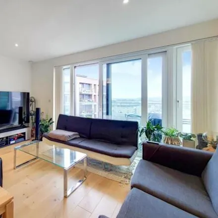 Rent this 1 bed apartment on Hampton Apartments in Londres, London