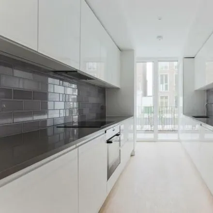 Rent this 4 bed townhouse on 11 Rope Terrace in London, E16 2PQ