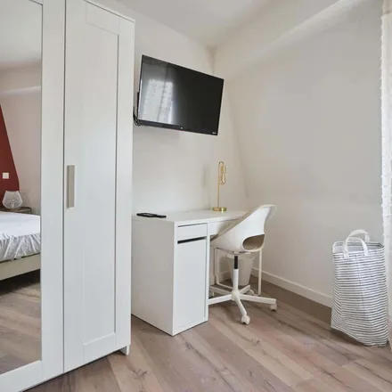 Image 4 - 69 Rue Jeanne d'Arc, 59000 Lille, France - Apartment for rent