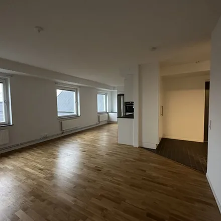 Rent this 2 bed apartment on American Pizza Place in Nygatan, 801 38 Gävle