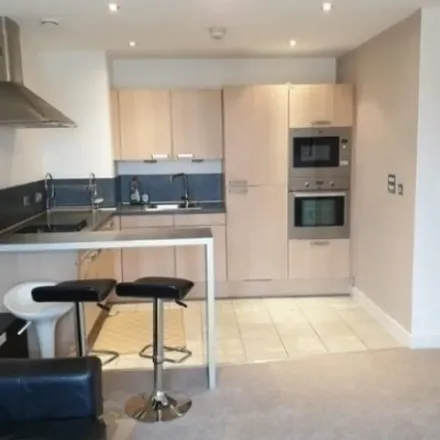 Rent this 1 bed apartment on 77 East Road in London, N1 7RE