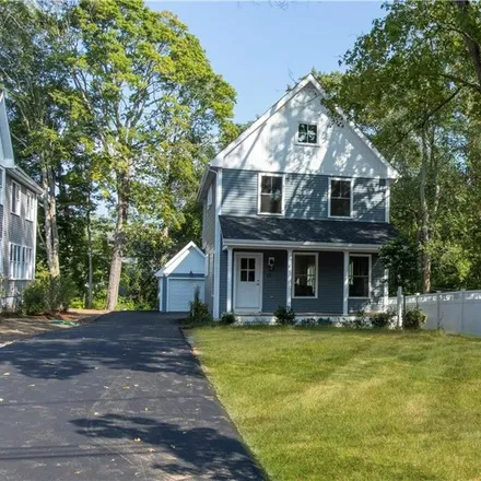 Buy this 3 bed house on 4 Howd Avenue in Branford, CT 06405
