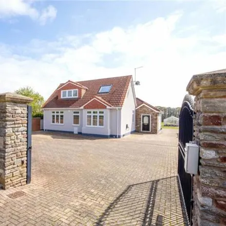 Buy this 5 bed house on Ram Hill in Bristol, Gloucestershire