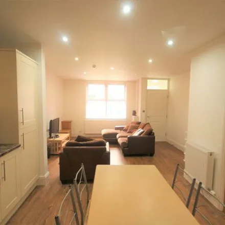 Rent this 4 bed townhouse on I Smile Cafe in 113 Plungington Road, Preston