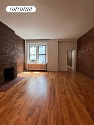 Rent this 1 bed townhouse on 254 West 93rd Street in New York, NY 10025