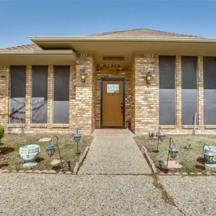 Buy this 3 bed house on 3008 Club Hill Drive in Garland, TX 75043