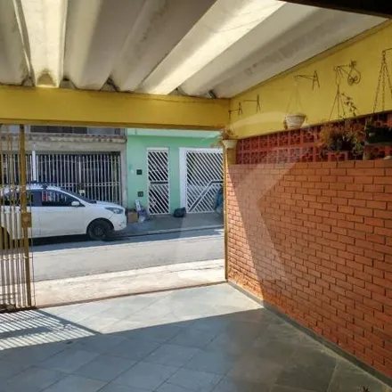 Buy this 4 bed house on Rua Doutor Takeo Hashida in Jardim Modelo, Região Geográfica Intermediária de São Paulo - SP