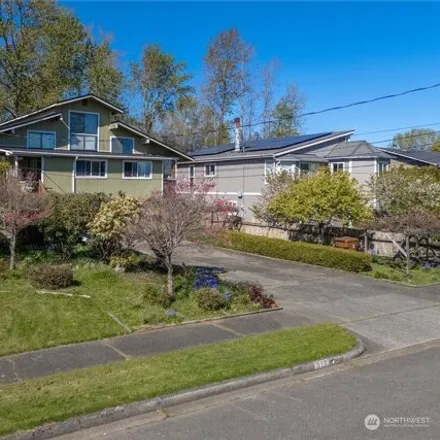 Image 2 - 517 E 68th St, Tacoma, Washington, 98404 - House for sale