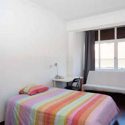 Image 2 - Rua Professor Lima Basto, 1070-091 Lisbon, Portugal - Apartment for rent