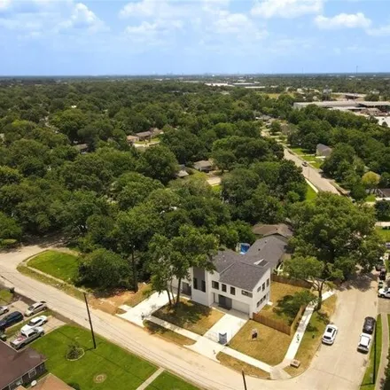 Image 3 - 6881 Weston Street, Foster Place, Houston, TX 77021, USA - House for sale