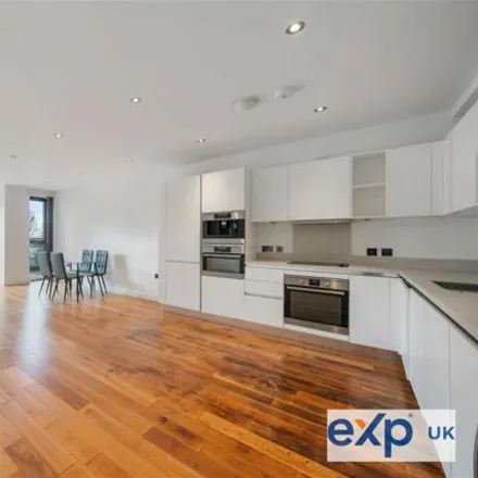 Buy this 2 bed apartment on Hendon Way in Finchley Road, London