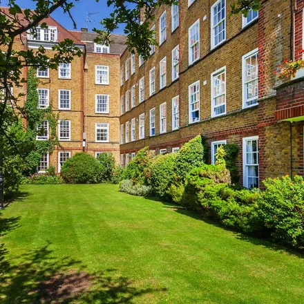 Image 4 - White House, Vicarage Crescent, London, SW11 3LW, United Kingdom - Apartment for rent
