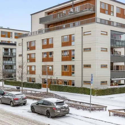 Rent this 3 bed apartment on Medley Centralbadet in Albrektsvägen 19, 603 50 Norrköping