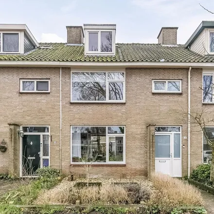 Rent this 5 bed apartment on Cressantlaan 13 in 1816 NX Alkmaar, Netherlands