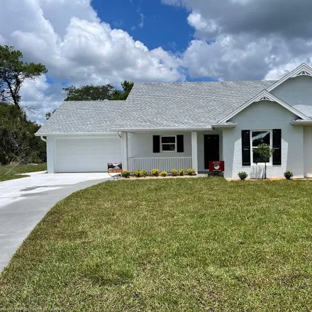 Buy this 3 bed house on 104 Captiva Court Northeast in Lake Placid, Highlands County