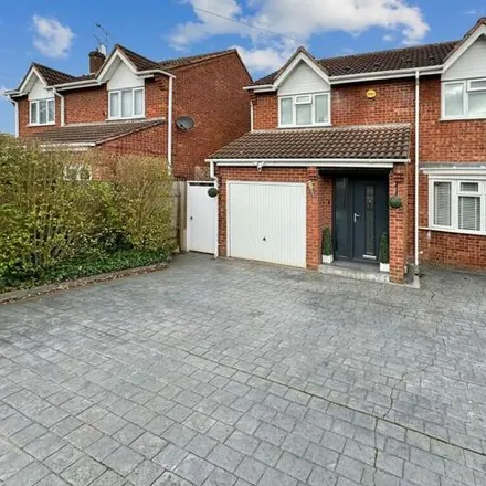 Buy this 4 bed house on Ash Close in New Road, Ash Green
