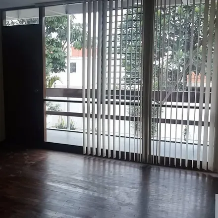 Rent this studio house on Instituto Oftalmologico Wong in Avenida Guardia Civil, San Isidro