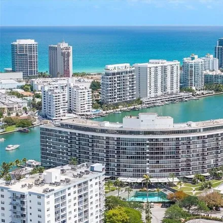 Buy this 3 bed condo on 900 Bay Drive in Isle of Normandy, Miami Beach