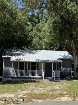 Buy this 3 bed house on 3642 Whitehall Street in Putnam County, FL 32177